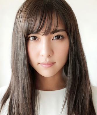 女性
