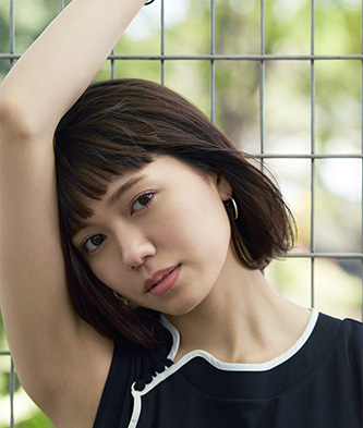 女性
